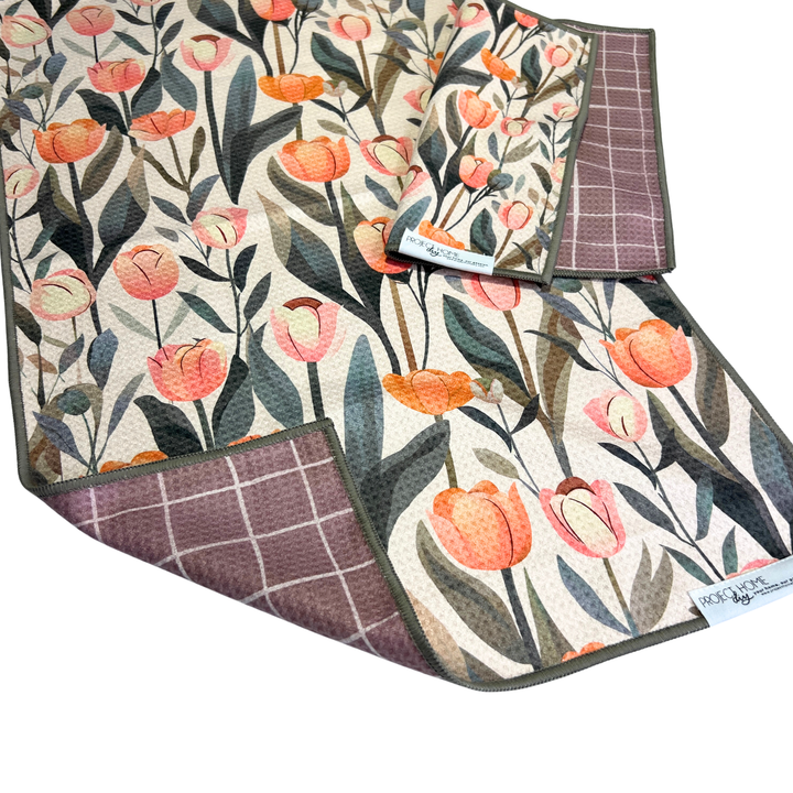 Tulip Hanna | Reversible Towel